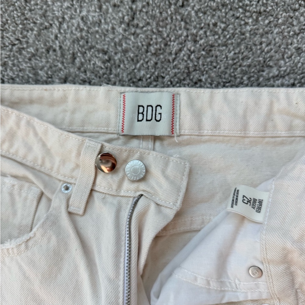 BDG Off-White jeans size 25 - Picture 2 of 9